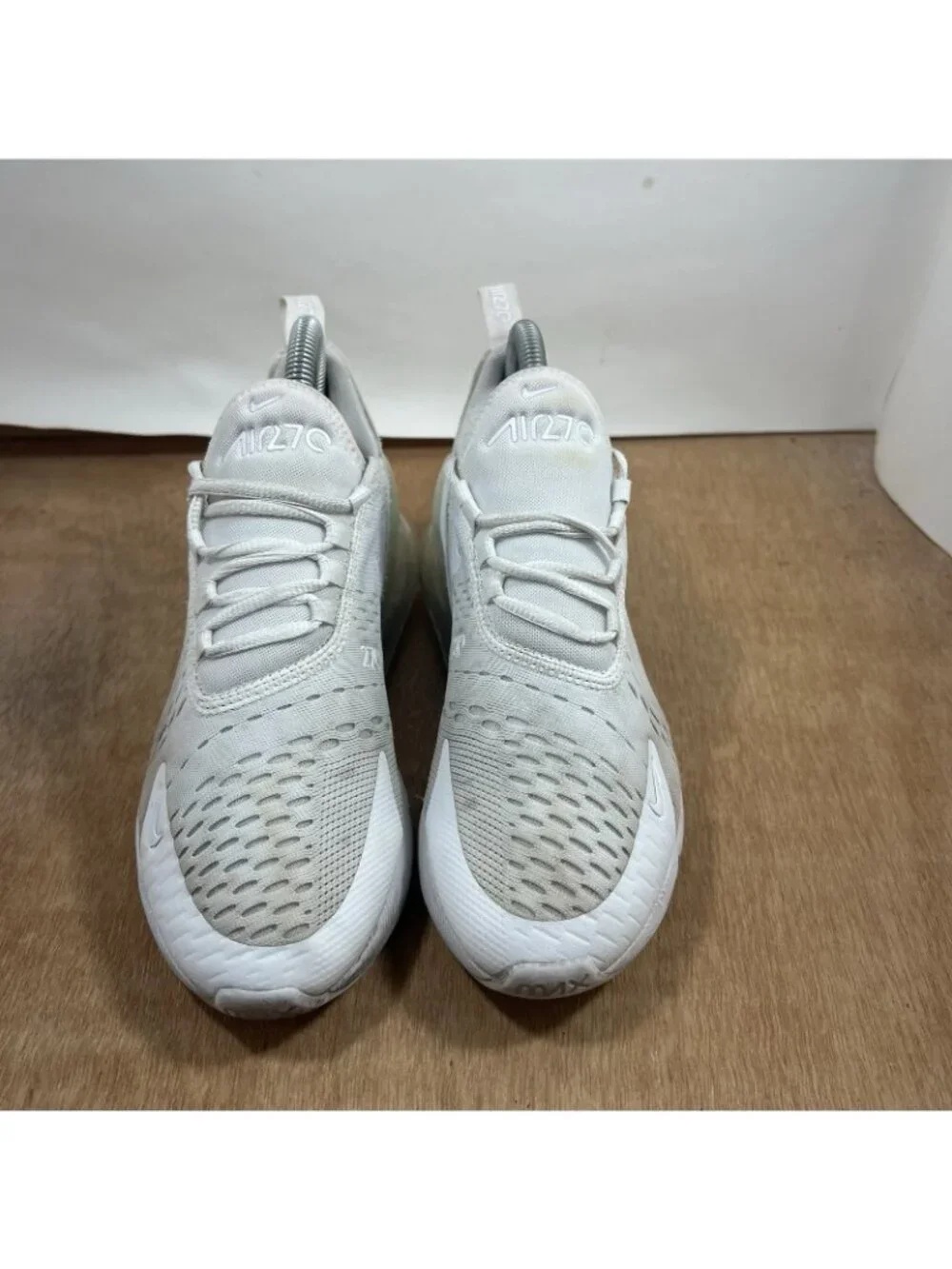 Nike Air Max 270 Women Size 6.5 Shoes White Metallic Silver 943345-103